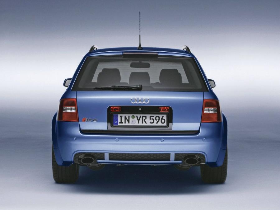  Audi RS6 plus Avant 2004 года  (фото 7 из 10)